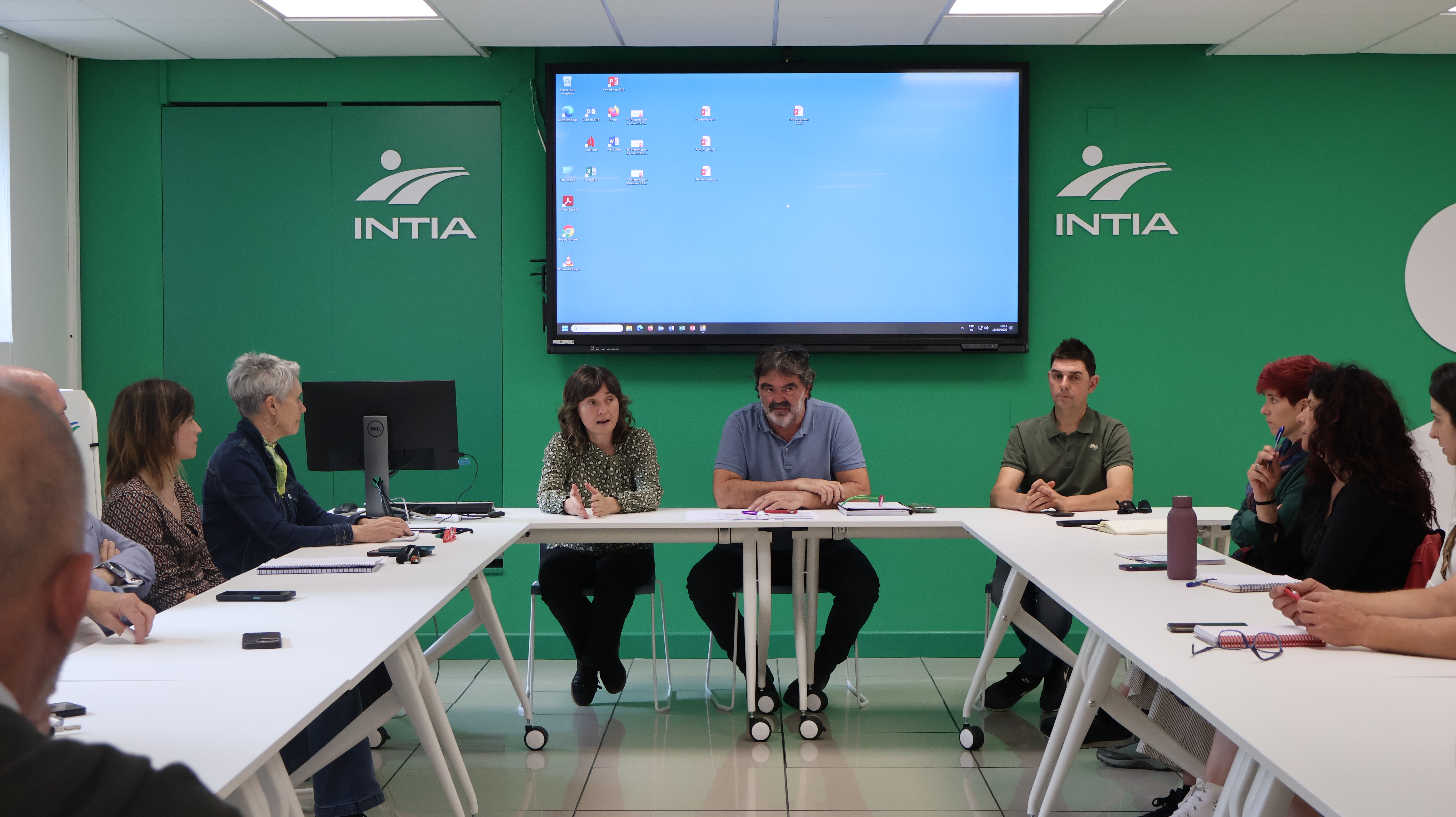 Reunión figuras de calidad 