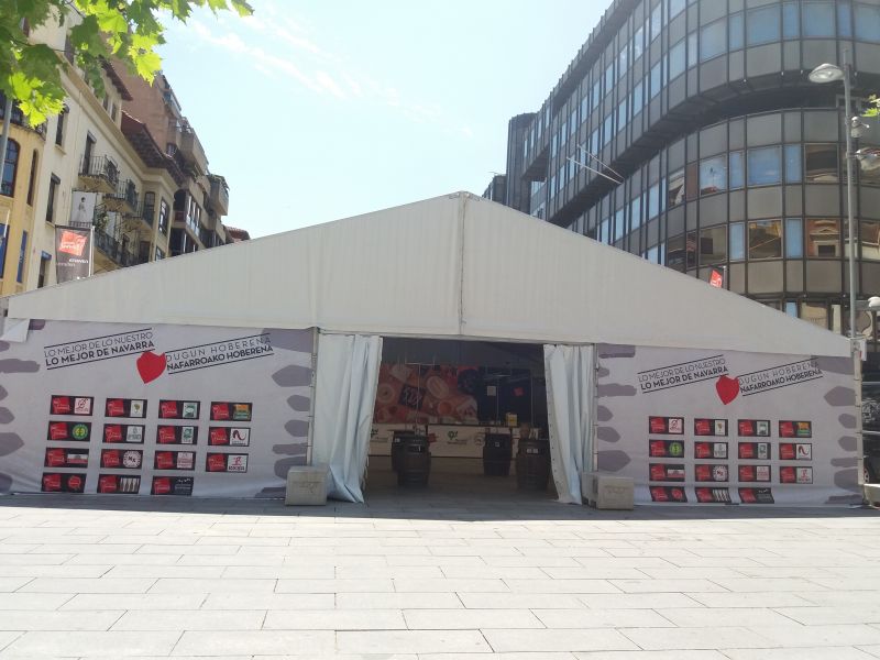 La carpa del producto local, en pleno corazón de San Fermín