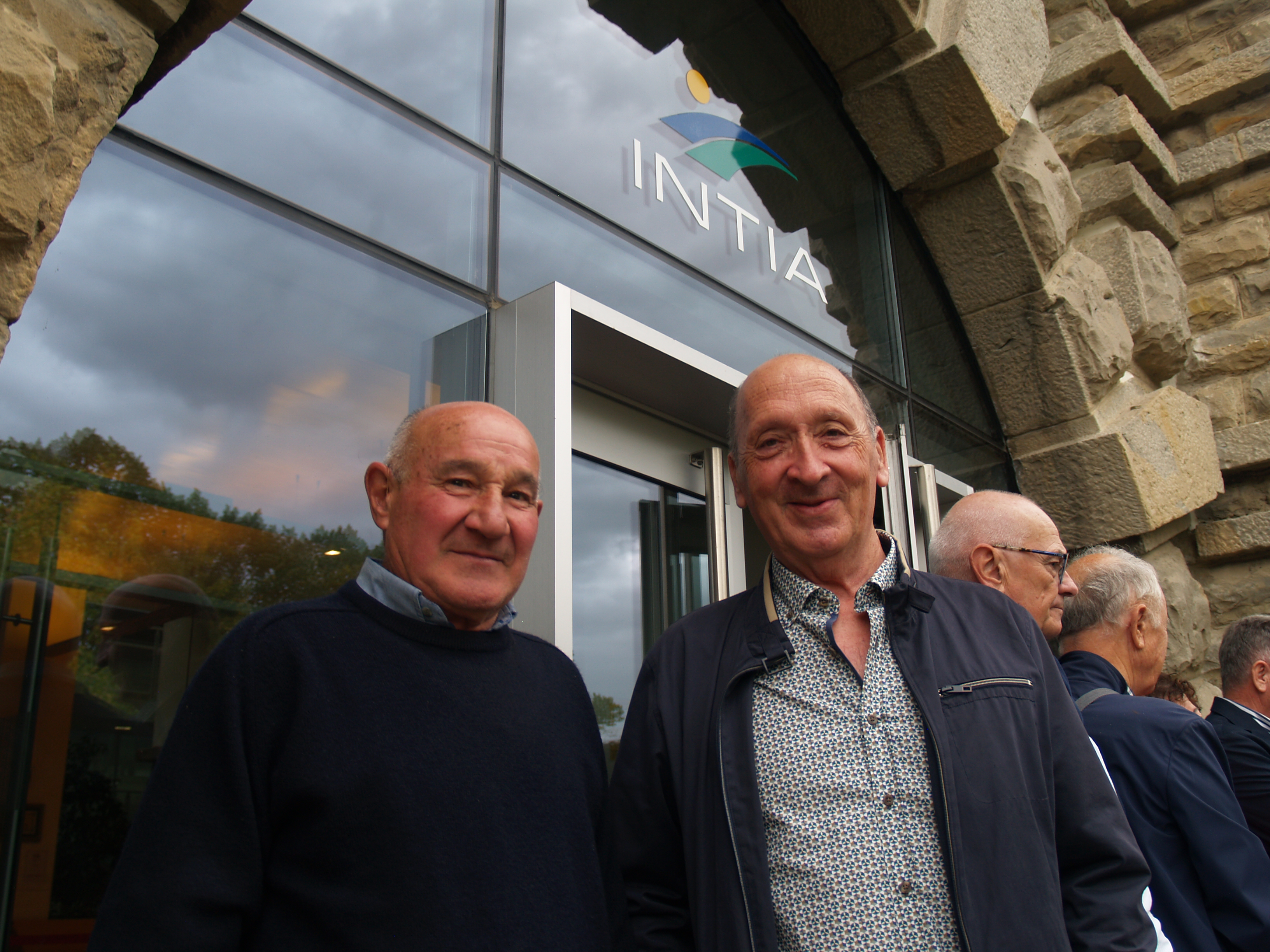 Dos exalumnos de INTIA