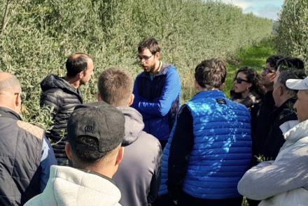 Visita jovenes INTIA