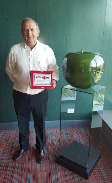 PremioAMITOMIgnacioMacua2016Red